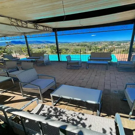 6 Holiday Apts - 12 Mins Walk To Spoleto Central And Train Station Fantastic