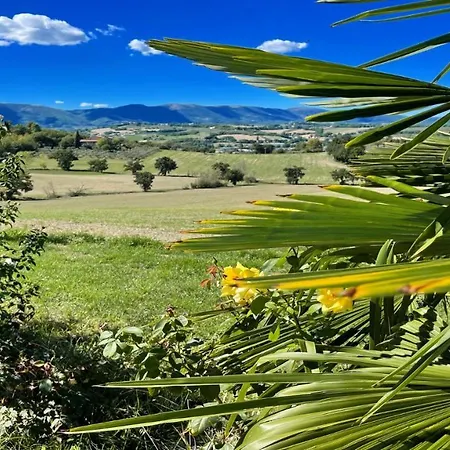 Villa 6 Holiday Apts - 12 Mins Walk To Spoleto Central And Train Station Fantastic Colle Umberto (Umbria)