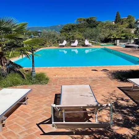 6 Holiday Apts - 12 Mins Walk To Spoleto Central And Train Station Fantastic