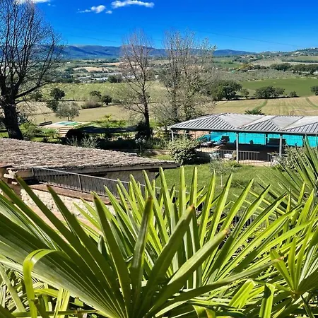 Villa 6 Holiday Apts - 12 Mins Walk To Spoleto Central And Train Station Fantastic *