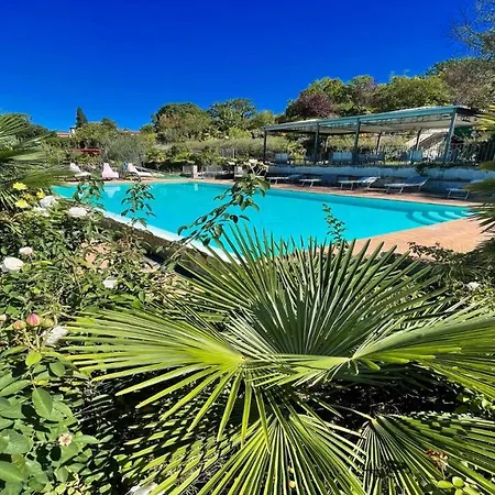 6 Holiday Apts - 12 Mins Walk To Spoleto Central And Train Station Fantastic