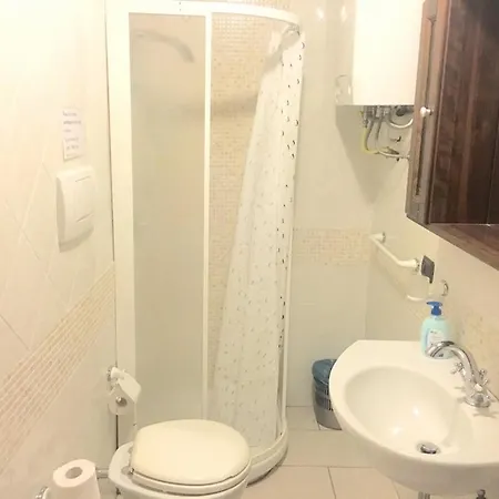 6 Holiday Apts - 12 Mins Walk To Spoleto Central And Train Station Fantastic * Colle Umberto (Umbria)